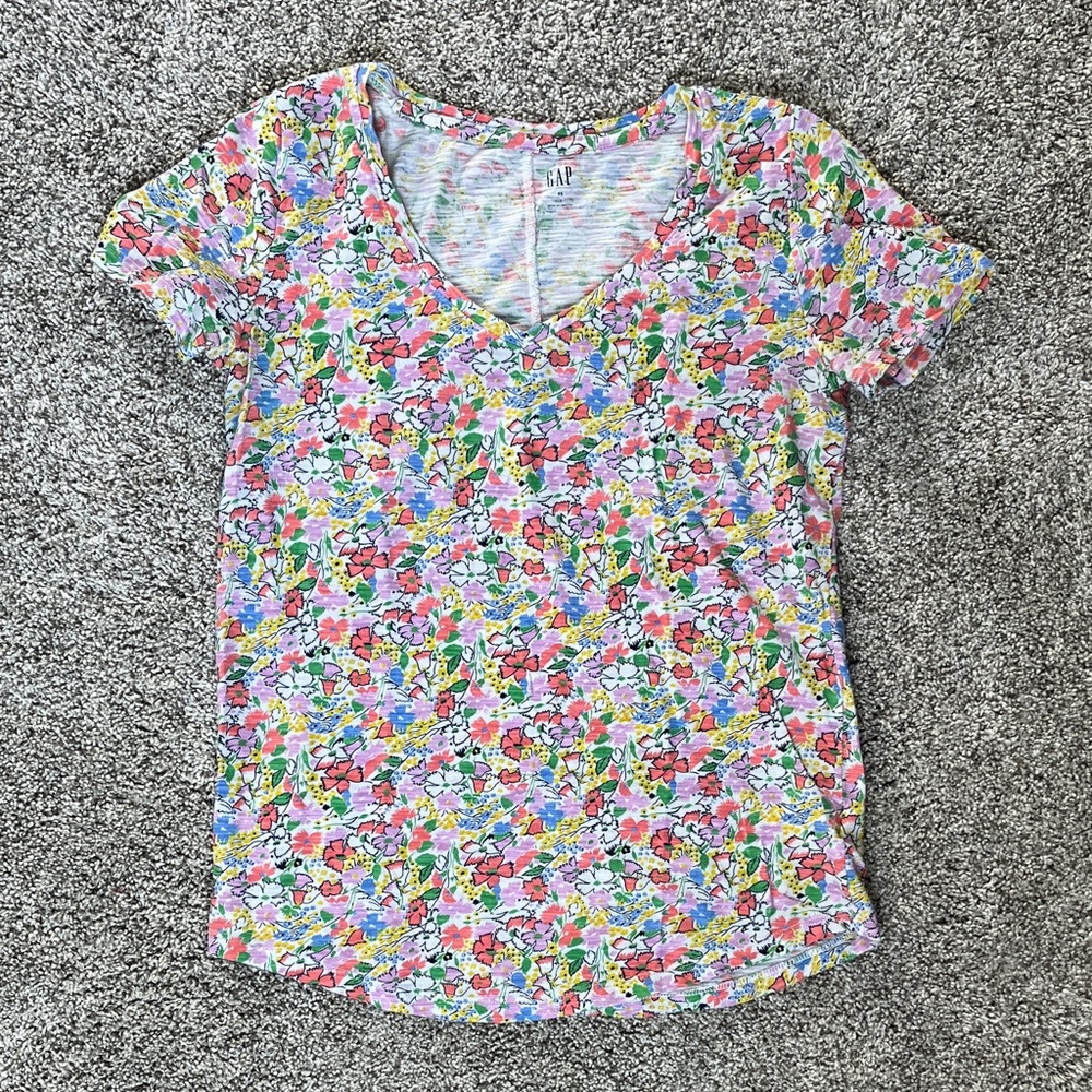 GAP Women's Colorful Floral Short Sleeve Tee